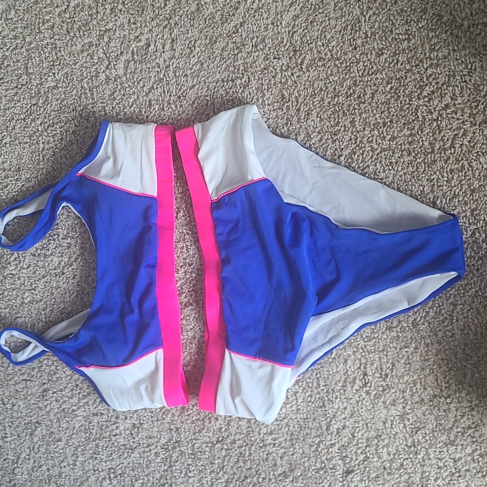 BOGO Womens M Bikini Swimsuit